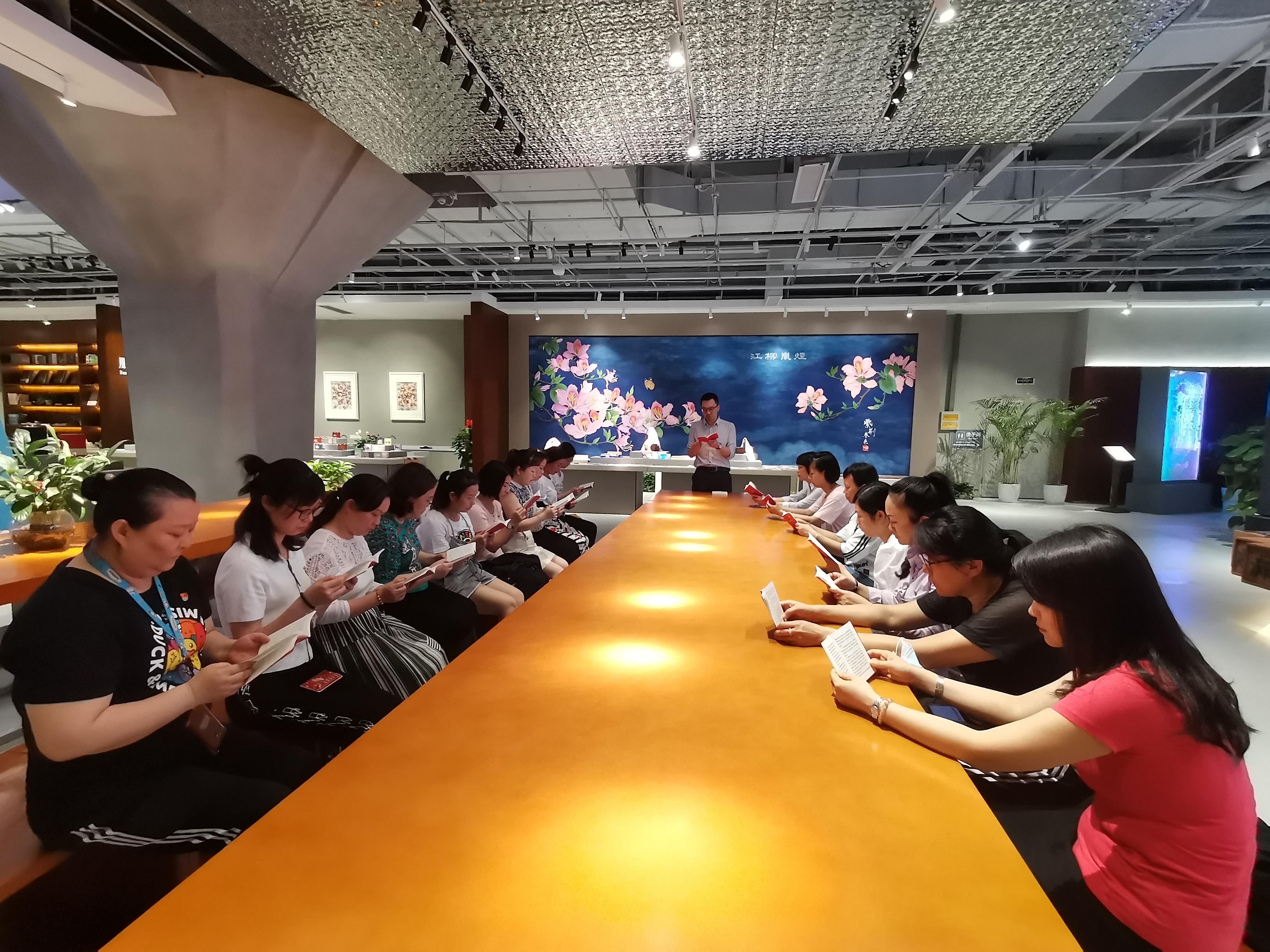 2021年5月11日五星三黨支部、樂(lè)和店黨支部聯(lián)合開(kāi)展黨史“走學(xué)微課堂”2.jpg